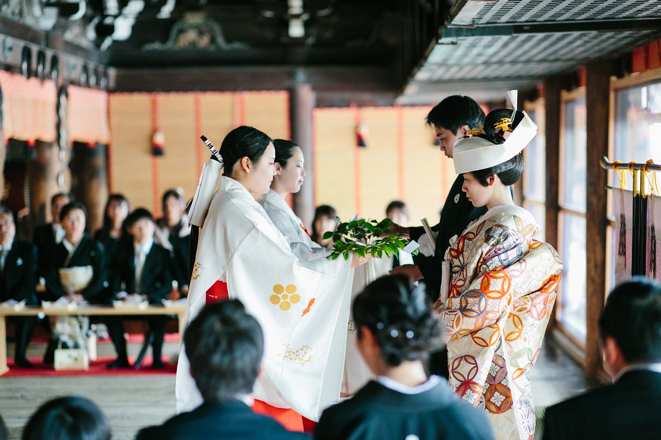 参列マナーが問われる神社での挙式