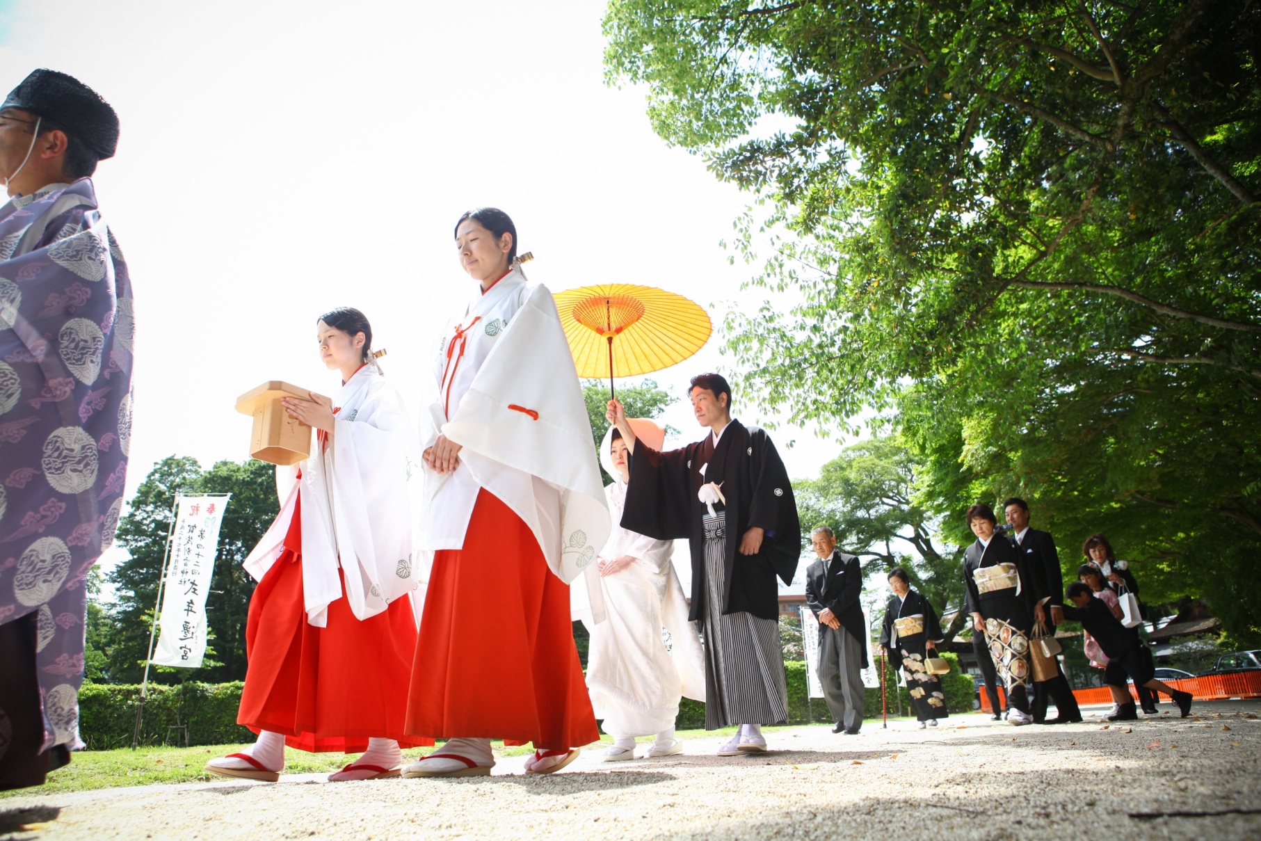 【京都結婚式のお勉強①】神前式のマメ知識～参進の儀は想いを込めて～